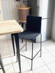 Chaise de bar noire hauteur 65 cm